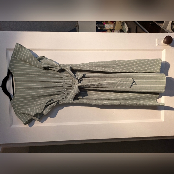 Monteau Los Angeles mid length sun dress - Picture 2 of 4